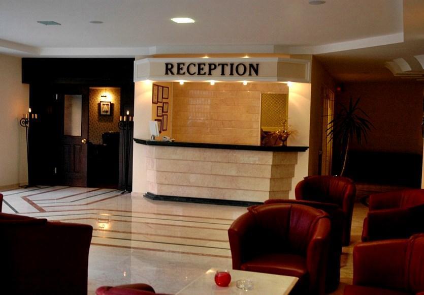 Hotel Ozcelik Kusadası Exterior foto